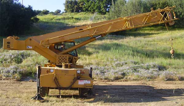 Grove 18 Ton Crane